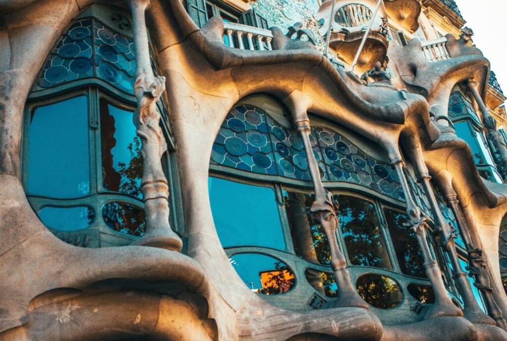 Thumbnail image of antoni gaudi MOAR ARCHITECTS